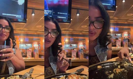 rebeca__211 TikTok Live — Aug 23, 2026, 11:22 PM