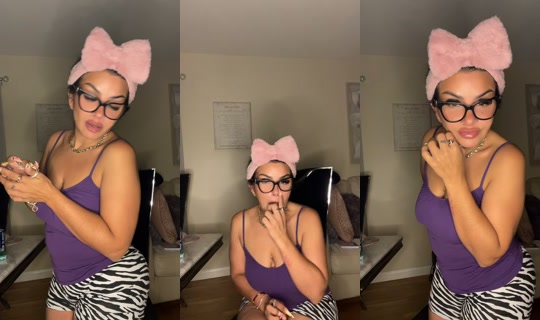 rebeca__211 TikTok Live — Oct 3, 2026, 6:48 AM