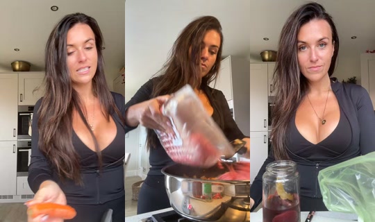 reenieslife TikTok Live — Sep 27, 2026, 1:40 PM