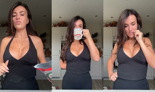 reenieslife TikTok Live — Oct 4, 2026, 7:54 AM