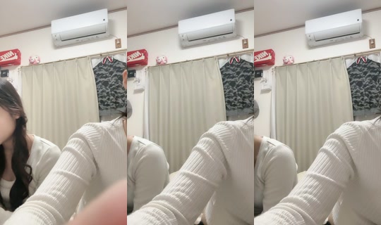 ri__na22 TikTok Live — Oct 3, 2026, 12:07 PM