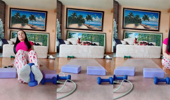 rose036098 TikTok Live — Oct 3, 2026, 4:08 PM