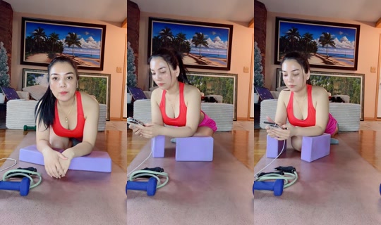 rose036098 TikTok Live — Oct 4, 2026, 1:01 AM