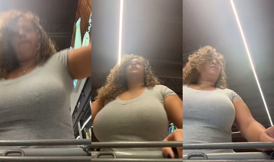 rosievibes725 TikTok Live — Oct 9, 2026, 7:12 PM