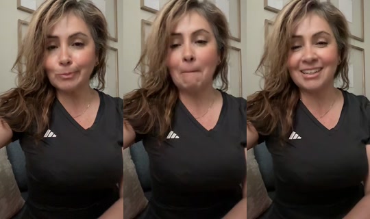 roxycarlos_75 TikTok Live — Aug 21, 2026, 10:54 PM