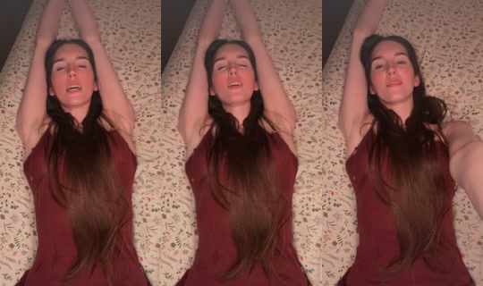 roxyswims TikTok Live — Aug 25, 2026, 7:10 AM
