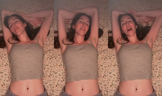 roxyswims TikTok Live — Aug 26, 2026, 5:28 AM