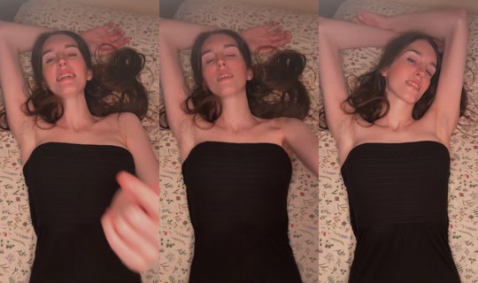 roxyswims8 TikTok Live — Aug 30, 2026, 9:44 PM