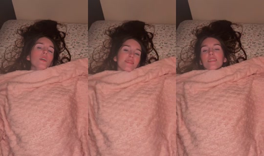 roxyswims8 TikTok Live — Aug 31, 2026, 7:40 AM