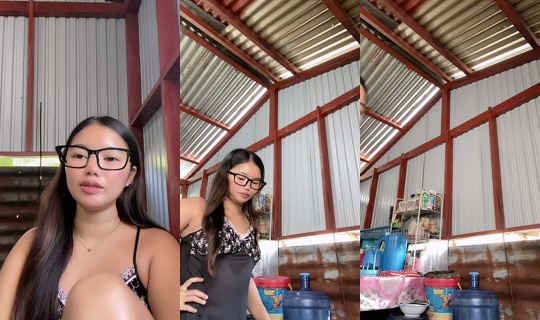 rslynfrln TikTok Live — Oct 4, 2026, 10:44 PM