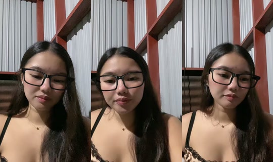 rslynfrln TikTok Live — Oct 9, 2026, 11:27 AM