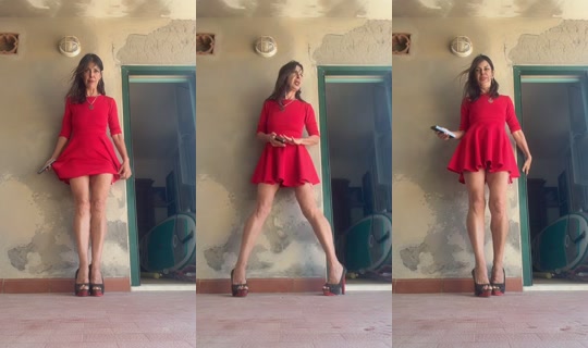 sabrinalabestia TikTok Live — Oct 4, 2026, 1:35 PM