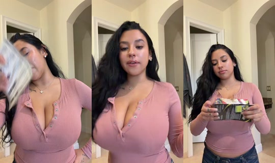 sariibabyyy TikTok Live — Oct 4, 2026, 10:15 PM