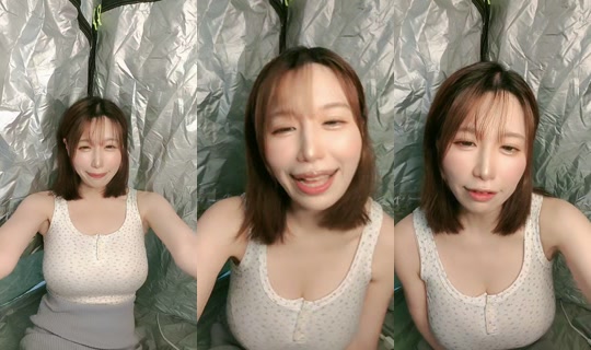 satoumomomomo TikTok Live — Aug 26, 2026, 1:11 PM