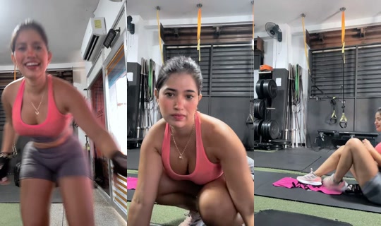 scarletm2110 TikTok Live — Aug 24, 2026, 12:26 PM