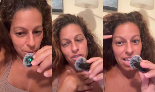 seaherglow TikTok Live — Aug 22, 2026, 12:07 PM