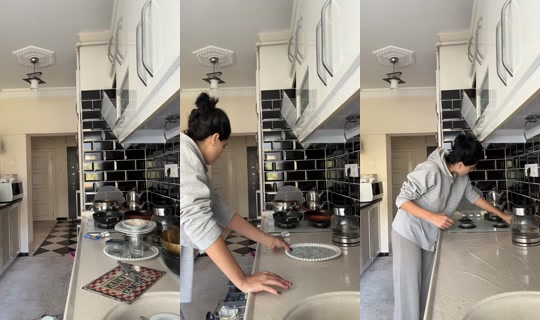 selmaaguner TikTok Live — Oct 6, 2026, 10:02 AM