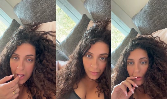 sendatypique TikTok Live — Oct 4, 2026, 11:52 AM