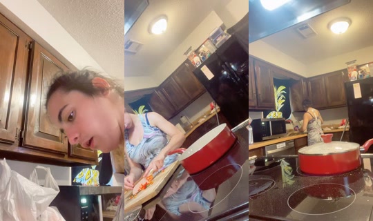 sexymoma24 TikTok Live — Aug 24, 2026, 10:00 PM