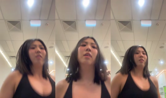 shellykimm TikTok Live — Oct 1, 2026, 10:23 AM