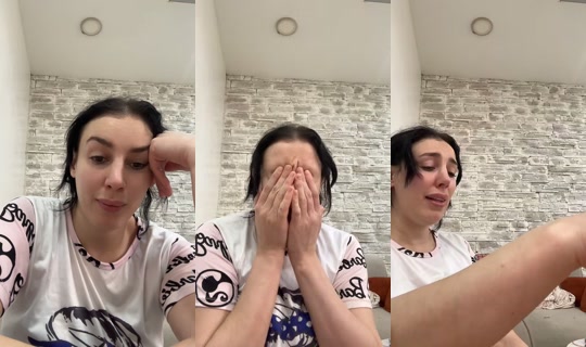 sherineiyad TikTok Live — Oct 1, 2026, 12:04 PM