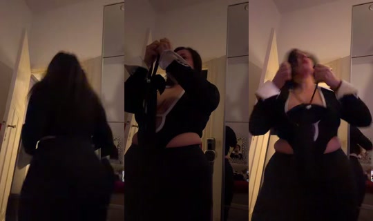 showgirl2205 TikTok Live — Oct 3, 2026, 9:40 PM