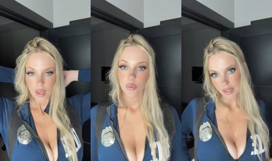 simplytotallyme TikTok Live — Aug 23, 2026, 2:55 AM