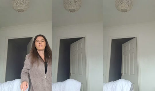 skylily09 TikTok Live — Oct 6, 2026, 10:18 AM