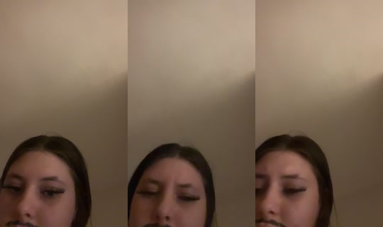 slyzeyi TikTok Live — Aug 21, 2026, 9:45 PM
