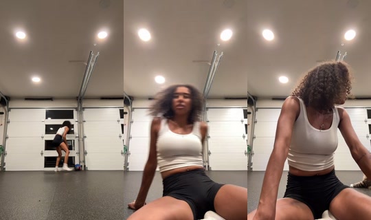 sneakyjas TikTok Live — Aug 26, 2026, 4:37 AM