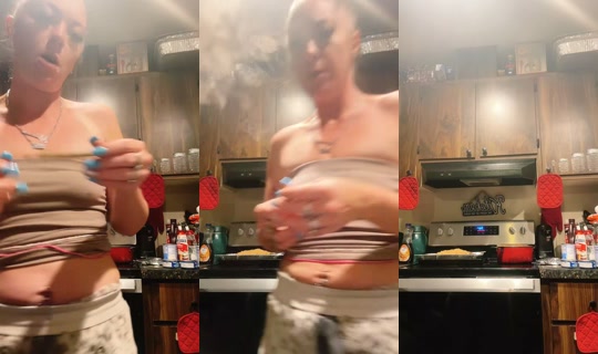 snowbunnyboo96 TikTok Live — Oct 3, 2026, 12:50 AM
