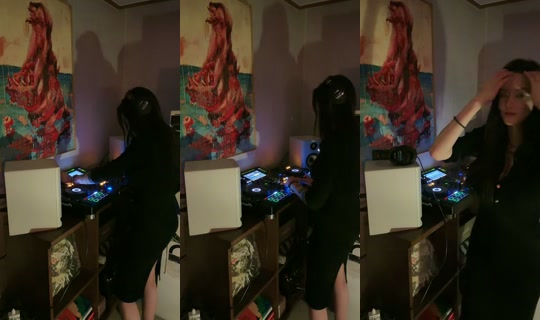 solbaksa TikTok Live — Sep 29, 2026, 6:54 PM
