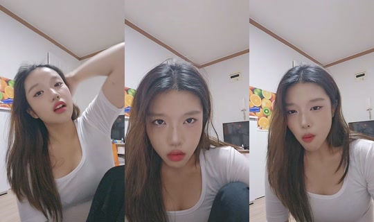 somsom12230 TikTok Live — Aug 26, 2026, 12:14 PM