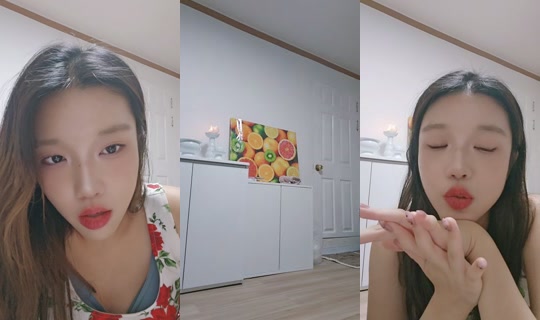 somsom12230 TikTok Live — Aug 27, 2026, 1:21 PM