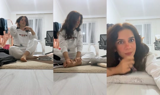sophiaaa3534 TikTok Live — Oct 3, 2026, 12:25 AM