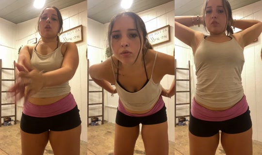 strawb3rryshortcakes TikTok Live — Sep 28, 2026, 11:49 AM