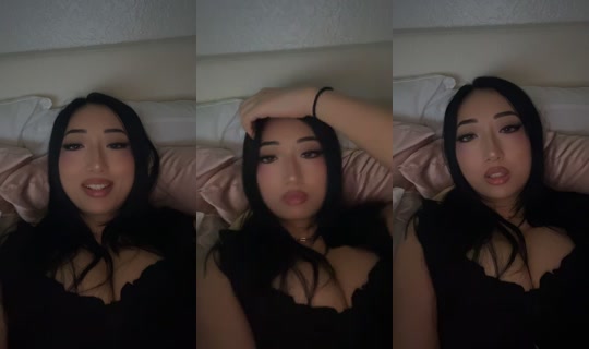 strawberryak486 TikTok Live — Oct 1, 2026, 8:28 AM
