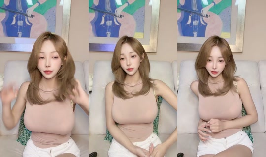 sxxvely__ TikTok Live — Aug 31, 2026, 5:06 PM