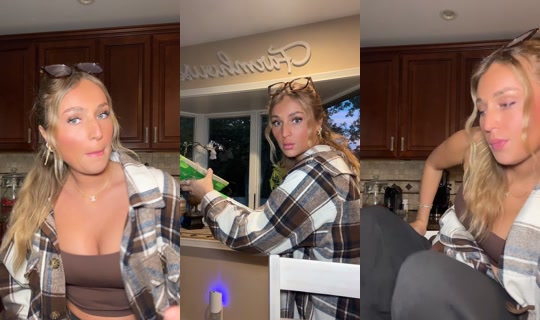 tayweezyy TikTok Live — Oct 3, 2026, 10:22 PM