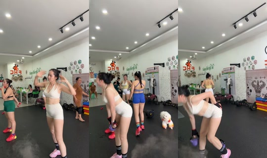 thanhhangfhc TikTok Live — Oct 2, 2026, 12:58 AM