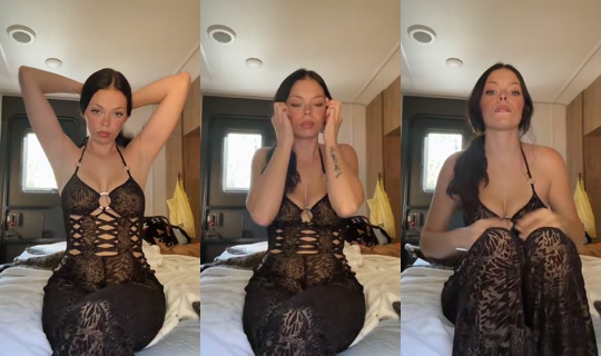 theashlif3 TikTok Live — Oct 1, 2026, 8:01 PM