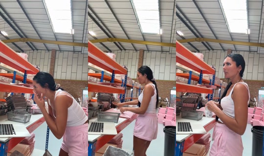 thelashhause TikTok Live — Aug 28, 2026, 12:39 PM