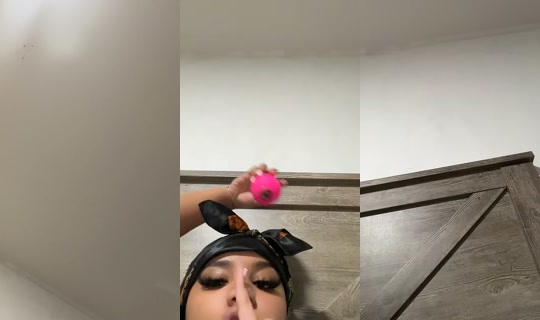 theliyakapri TikTok Live — Oct 7, 2026, 6:00 AM