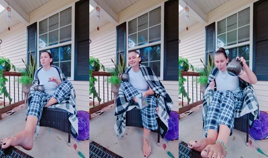 therealbeestinger TikTok Live — Oct 4, 2026, 12:46 PM