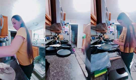 therealbeestinger TikTok Live — Oct 9, 2026, 6:16 PM