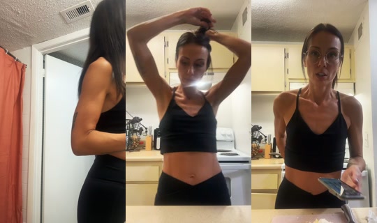 thetarotgirlfl TikTok Live — Oct 2, 2026, 10:35 PM