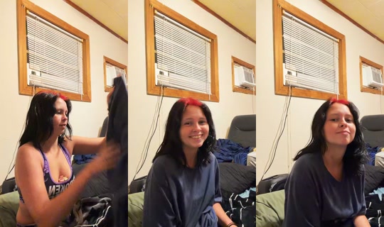 theyluvzoey2024 TikTok Live — Oct 5, 2026, 2:23 AM