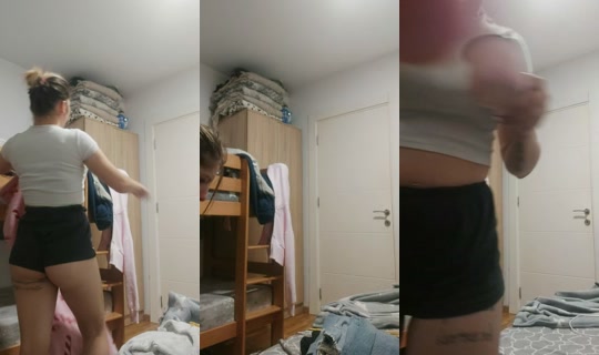 tina_stasicc TikTok Live — Oct 2, 2026, 7:29 PM