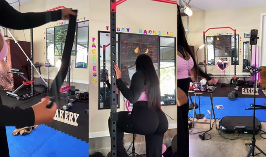 toddynachelle TikTok Live — Sep 28, 2026, 4:35 PM