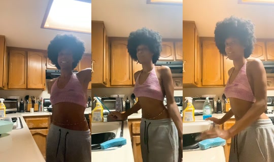 toriolaaa TikTok Live — Aug 27, 2026, 2:11 AM